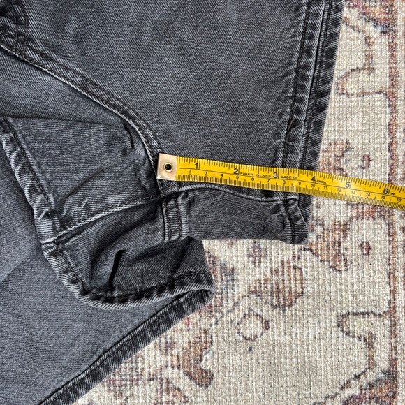 Levi’s Premium High Loose Shorts - Size 31 - Picture 10 of 10